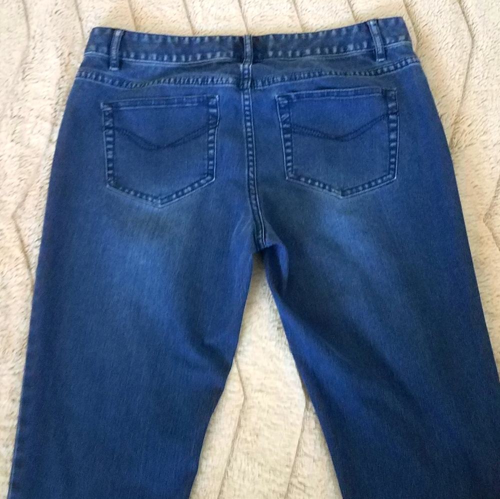 J. Jill Cropped Mid Rise Jean - Picture 5 of 9